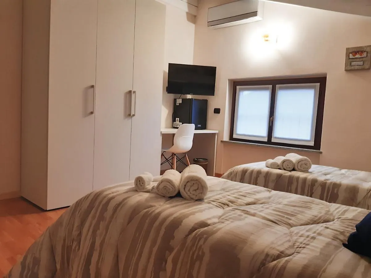 Villa Cherie Caronno Pertusella Bed & Breakfast